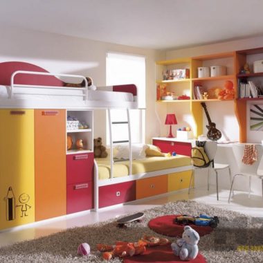 Набор корпусной мебели в детскую в белом, желтом, бордовом цвете