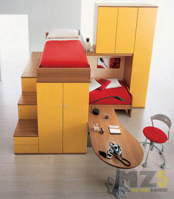 Кровать-чердак в детскую желто-коричневая