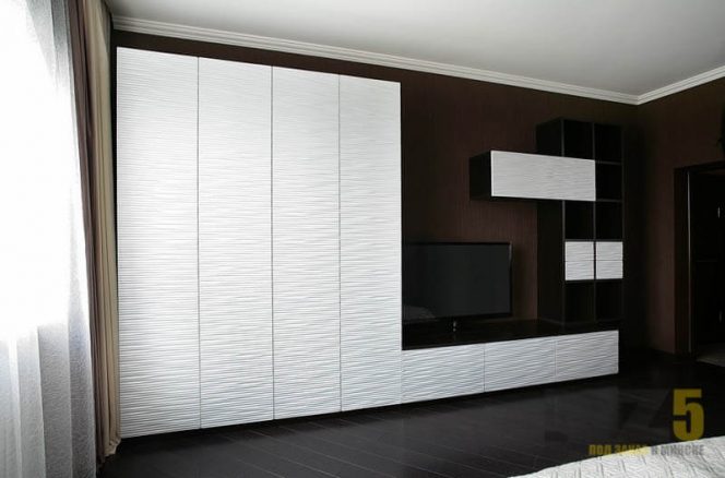 Горка для гостиной в стиле минимализм черно-белого цвета с 3Д фасадами