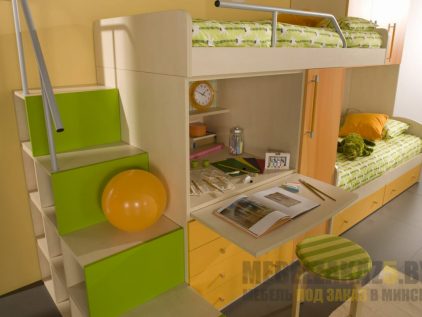 Детская двухъярусная кровать с ящиками для хранения и откидной рабочей зоной