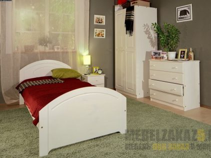 Деревянная кровать в детскую в белом цвете