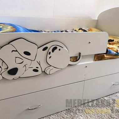 Кровать для детей от 3 лет с бортиком белого цвета