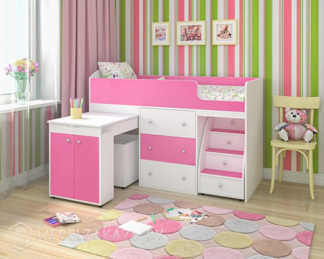 Кровать-чердак для детей от трех лет в розовом цвете