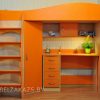 Ярко-оранжевая детская кровать-чердак со встроенным шкафом и рабочей зоной